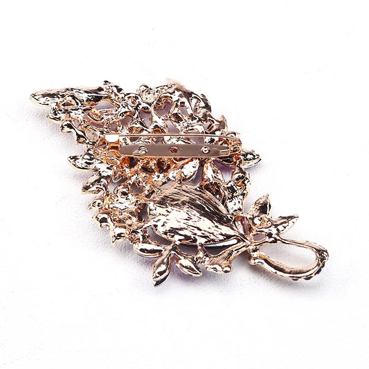 The Heirloom Brooch